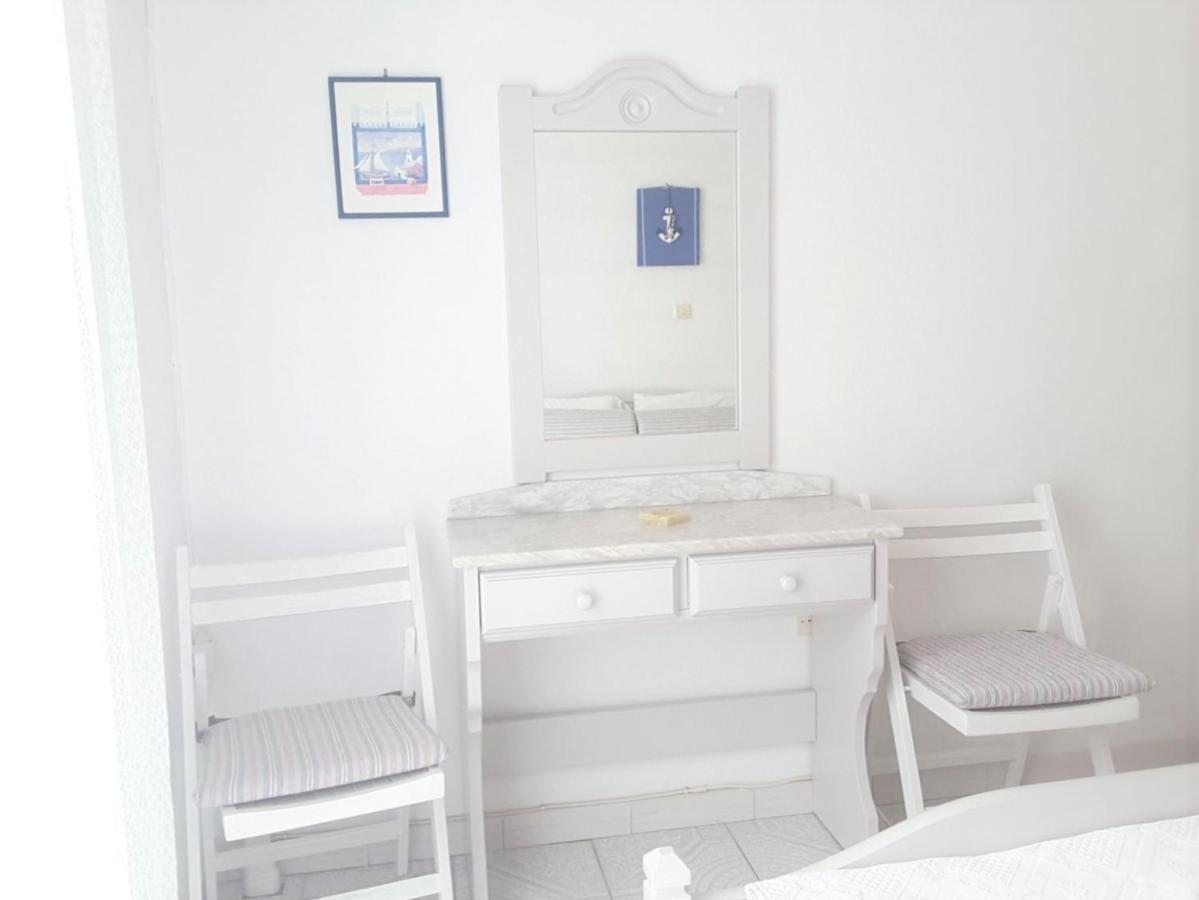 White Rooms Paros Naoussa Exterior foto